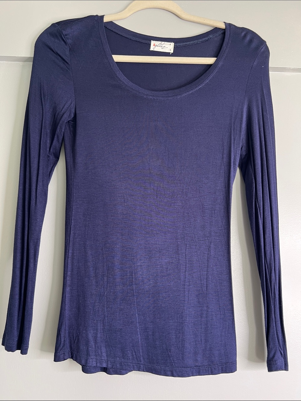 NWOT Glitz Deep Navy Long Sleeve Scoop Neck Top